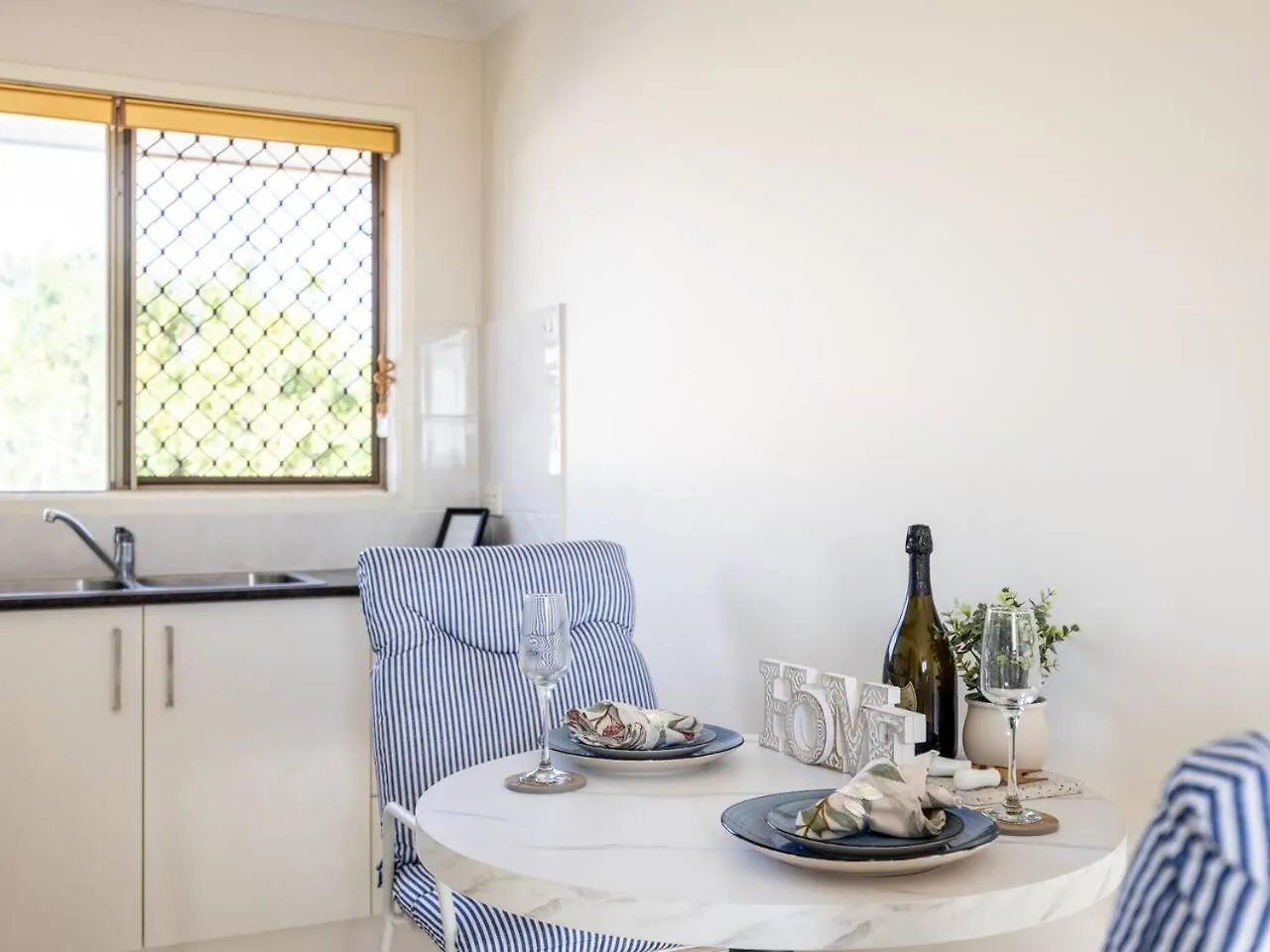 Homy Self Contained Unit Sunnybank Cbd Street Parking Villa Brisbane